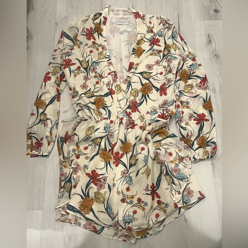 NEVER WORN Floral Long Sleeve Romper